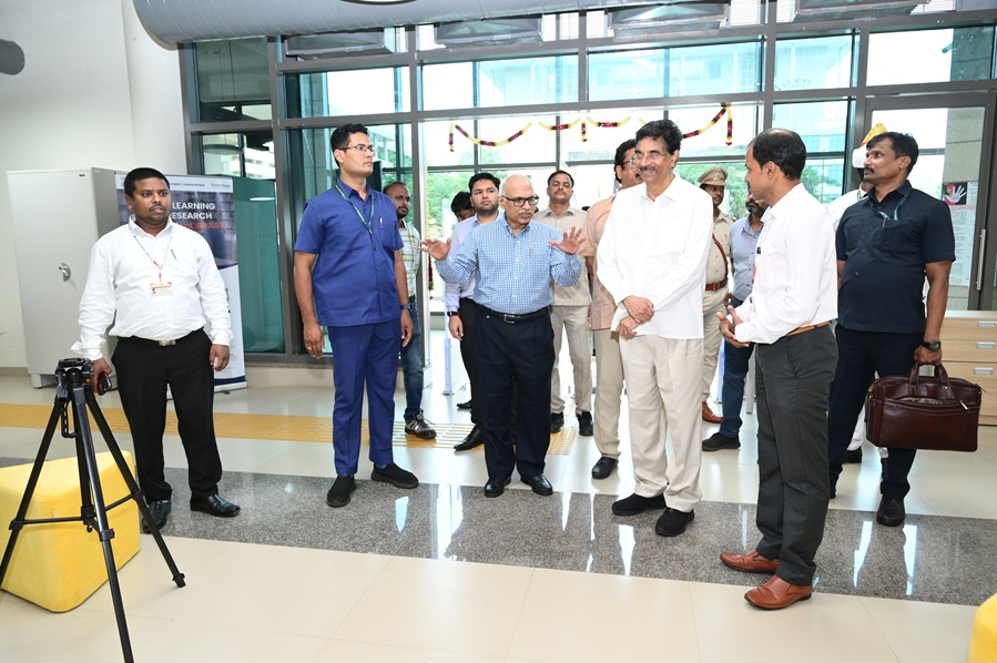  Hon’ble Governor of Odisha Visits IIM Visakhapatnam, Lauds Its Achievements