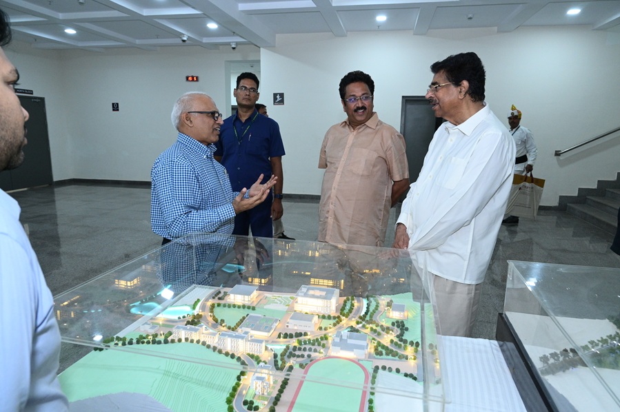  Hon’ble Governor of Odisha Visits IIM Visakhapatnam, Lauds Its Achievements